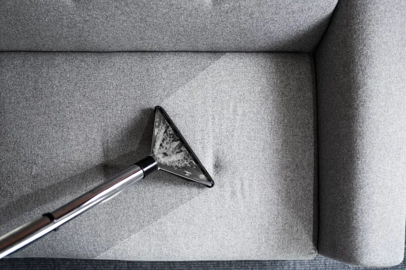 Nettoyage de canapés par Cleaning Service Shabedini